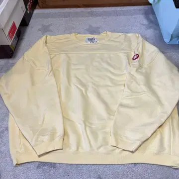 C.E CAVEMPT 맨투맨