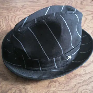 이네스 90s 스트라이프 디자인 코튼 햇