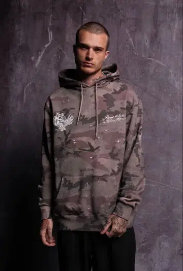 DARC SPORT 다크스포츠 후드티 VANQUISH LYFT