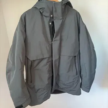 +J 유니클로 하이브리드 다운 오버사이즈 파카 L 2024