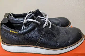 닥터 마틴 블랙 가죽 캐주얼 슈즈