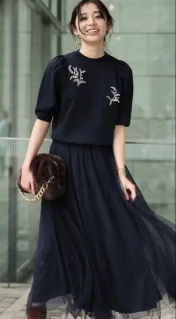 저스길리티 롱 튤 스커트 네이비