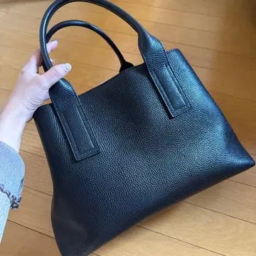 가죽 핸드백 블랙 빨간색 안쪽 지퍼 포켓