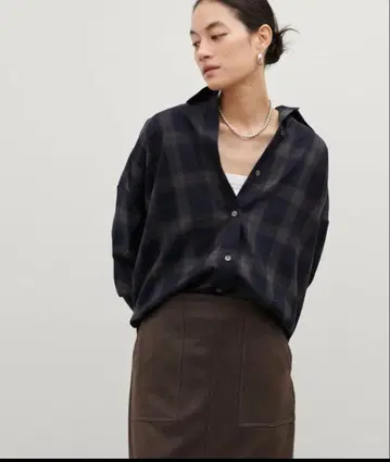 [ LARUTA ] 체크 무늬 셔츠 풀오버 (네이비)