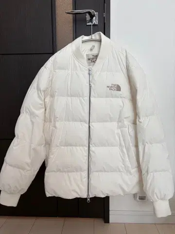 THE NORTH FACE 화이트 다운 자켓 S 사이즈 한국