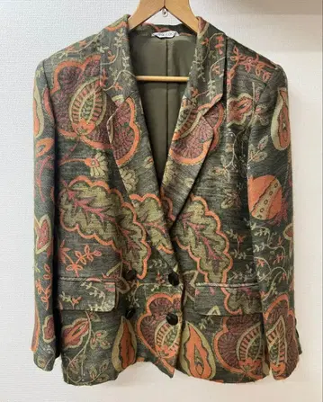 MINE COCO 꽃무늬 테일러드 자켓