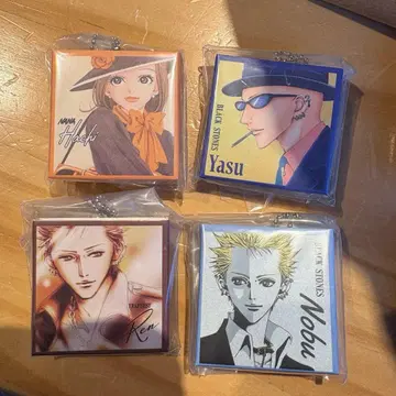 NANA CD풍 아크릴 참 가챠가챠