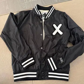 X-LARGE 블랙 봄버 자켓 S 사이즈