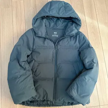 카키 후드 부착 다운 자켓