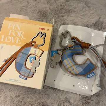 LABUBU 알파벳 펜던트 [ C ]