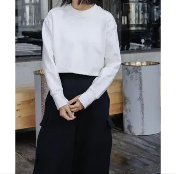 미사용 새상품 frey 맨투맨 화이트