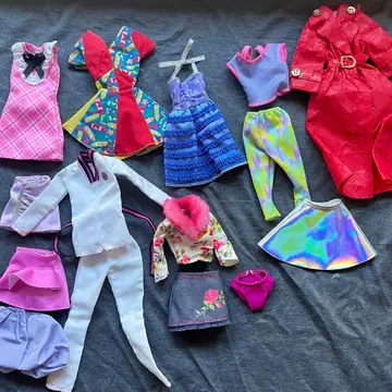 바비 아웃핏 의류 일괄