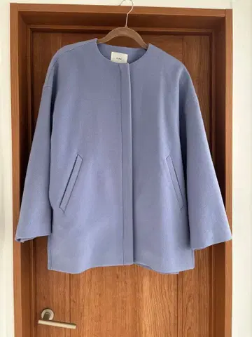 노카라 코트 이에나