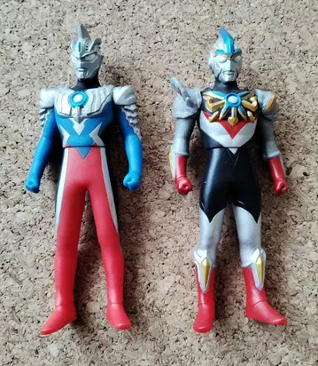 울트라 히어로 시리즈 ORB 트리니티 에메리움 슬래거 2체 세트