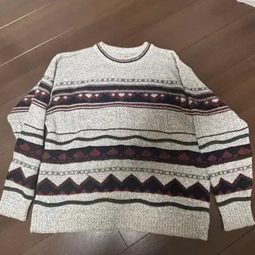 기하학 패턴 그레이 계열 니트 스웨터