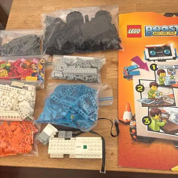 LEGO BOOST 크리에이티브 박스 17101