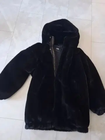 ZARA 후드 부착 블랙 보아 자켓 M 사이즈