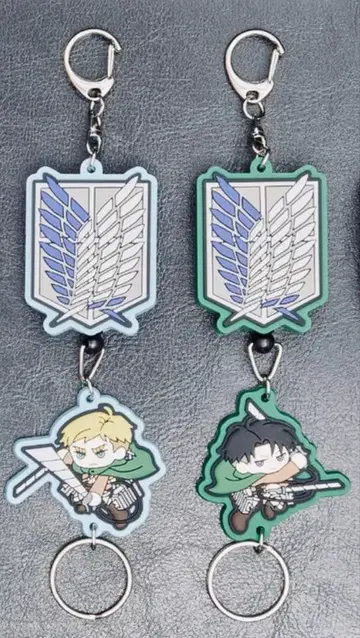 AIR TWOKYO 진격의 거인 릴 키링 리바이 엘빈