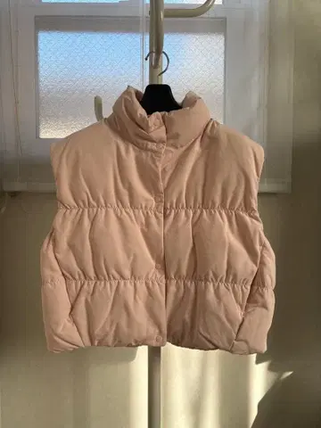 유니클로 C 다운 크롭 베스트 핑크