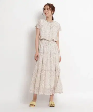 grove 플라워 무늬 티어드 원피스