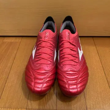 미즈노 축구화 레드