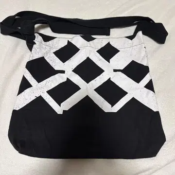 SixTONES Rough'xxxxxx' 투어 백