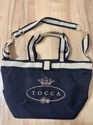 TOCCA 마더백 블랙