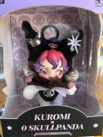 POPMART SKULLPANDA 쿠로미 스컬팬더