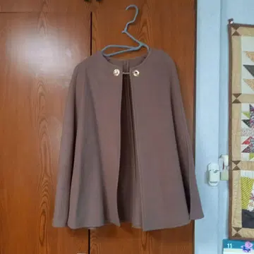 카멜 케이프 코트 울 혼방