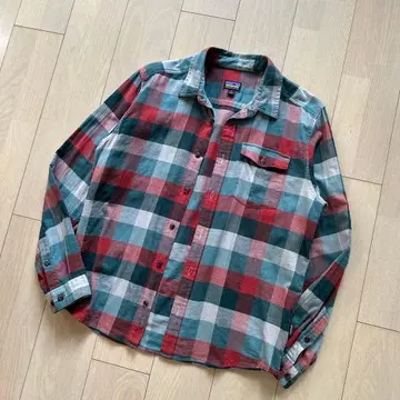 파타고니아 라이트웨이트 플란넬 셔츠 블록 체크