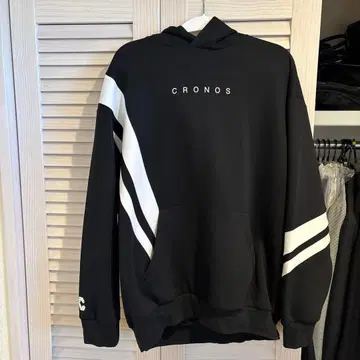 크로노스 블랙 후드티 화이트 스트라이프