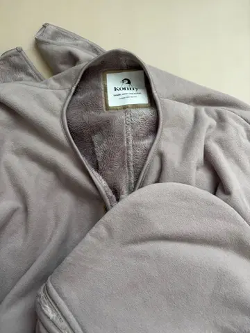 Kohny 베이지 플리스 판초