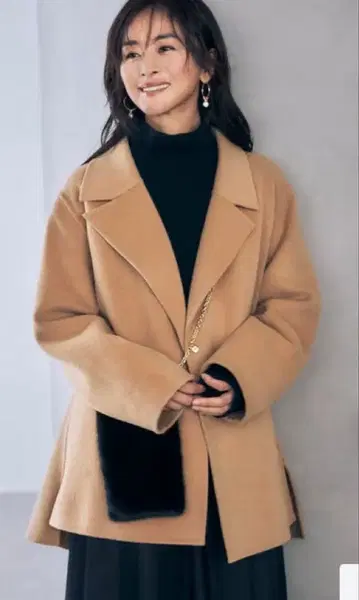 자유구 울 리버 숏코트