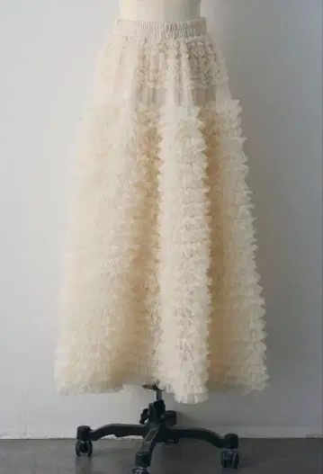 휘핑 튤 캉캉 스커트 프라네 Frene 아이보리 미사용 새상품