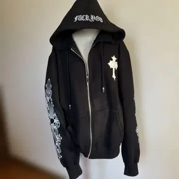 블랙 후드티 십자가 자수