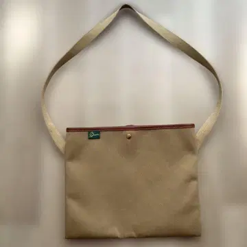 베이지 캔버스 숄더백