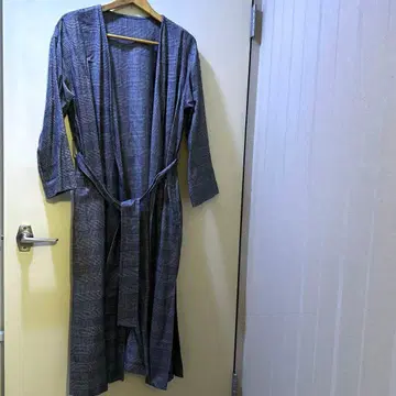 마린프랑세즈 그레이 계열 체크 무늬 로브