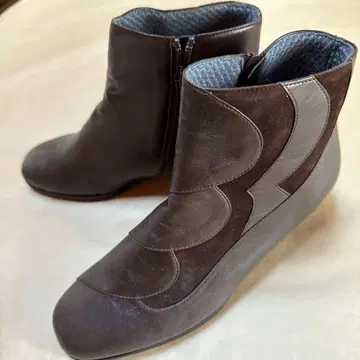 브라운 가죽 웨지힐 부츠 24.0cm