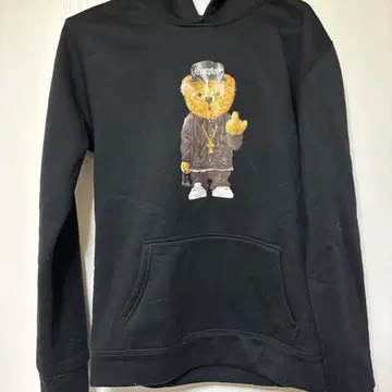 곰 프린트 블랙 후드티