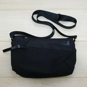 THE NORTH FACE 블랙 숄더백 NM71908