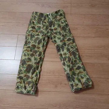 웨어하우스 카모플라쥬 팬츠 리버서블