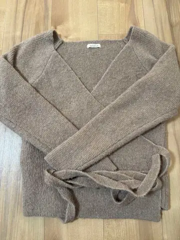 seed and soil 베이지 랩 니트