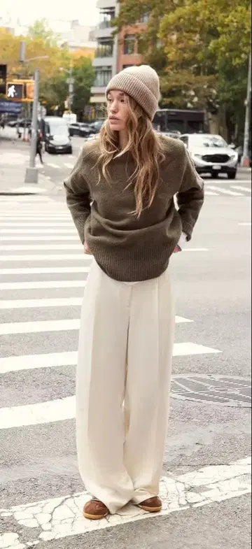 소프트 터치 니트 스웨터