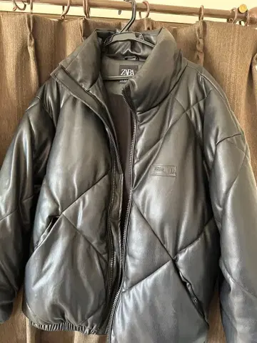 가죽 퀼팅 다운 자켓 블랙