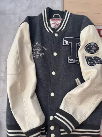 트루릴리젼 바시티 자켓 그레이/아이보리