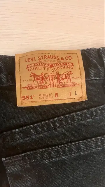 [ USA 제조 ] 리바이스 551 블랙 10 LONG 릴랙스드 핏
