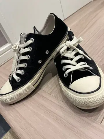 CONVERSE 컨버스 블랙 23.5 척테일러 벨로아