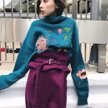 AMERI LAUREN TURTLE NECK KNIT