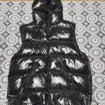 DUVETICA 후드 부착 블랙 다운 베스트