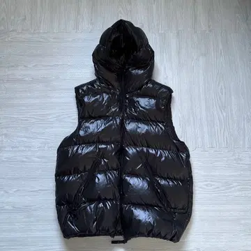 DUVETICA 후드 부착 블랙 다운 베스트